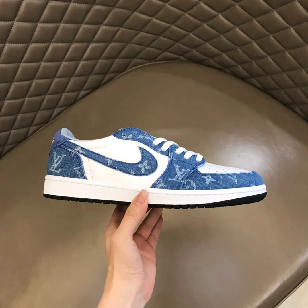 Men's shoes 💰p440 "*OUIS *UITTO* Nike" new original drawer box, co-branded low-top casual sneakers, this sneaker is completely made of denim canvas splicing leather, decorated with Louis Vuitton's iconic monogram and Damierl pattern with natural cowhide piping. The upper of this shoe combines LV’s most classic Monogram and Damier elements, giving it a sense of luxury and recognition! Size: 38-45